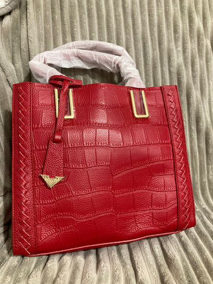 Prémium valódi bőr női válltáska krokodilmintás - borvörös