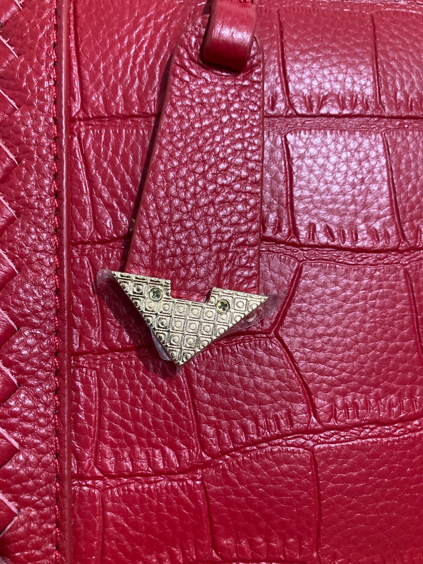 Prémium valódi bőr női válltáska krokodilmintás - borvörös