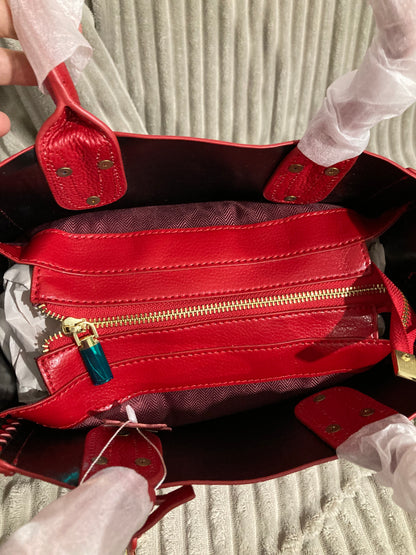 Prémium valódi bőr női válltáska krokodilmintás - borvörös